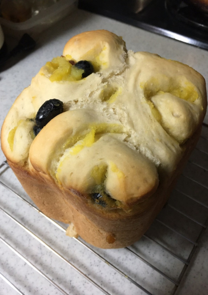 お節リメイク、きんとんと黒豆のパン-レシピのメイン写真