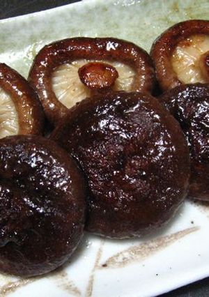 簡単おつまみ☆椎茸のガーリックＰ焼き-レシピのメイン写真