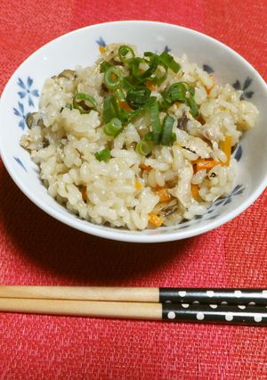 もっちり麦を使った炊き込みご飯-レシピのメイン写真