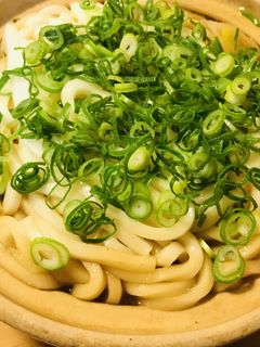 鶏肉の白菜&長ネギの赤味噌煮込みうどん鍋-レシピのメイン写真