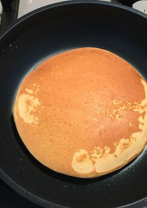 コーンフラワーと米粉のホットケーキ-レシピのメイン写真