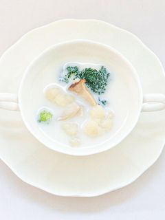 ブロッコリーとカリフラワーのミルクスープ-レシピのメイン写真