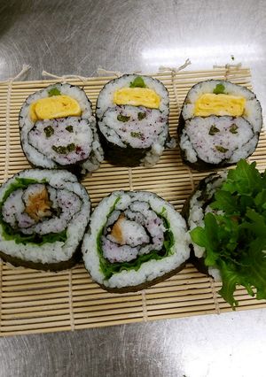 てるてる鬼と青花の簡単かわいい巻きずし-レシピのメイン写真