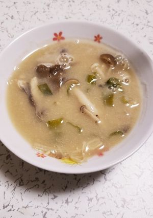 超簡単!きのこたっぷり豆乳味噌汁-レシピのメイン写真
