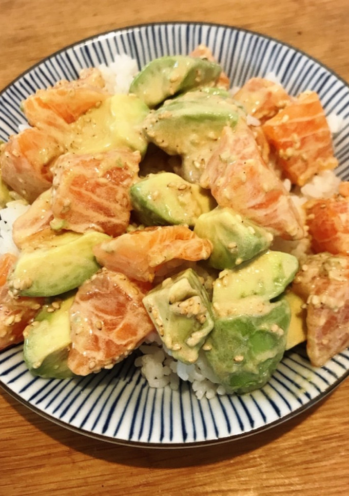 サーモンアボカ丼-レシピのメイン写真