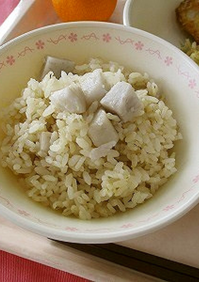 さといもごはん【柏市学校給食】-レシピのメイン写真