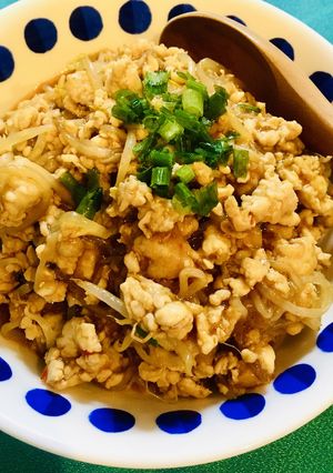 もやしは便利　材料２つ！☆もやしそぼろ-レシピのメイン写真