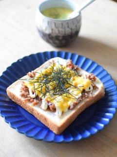 そぼろマヨの新感覚トースト♪-レシピのメイン写真