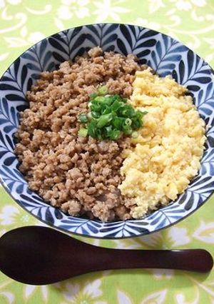 鶏そぼろ丼♪-レシピのメイン写真