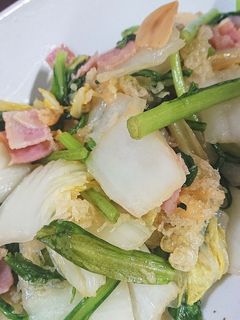 白菜と春菊、ベーコンの炒め物-レシピのメイン写真