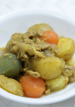 新じゃがと玉こんのカレー煮-レシピのメイン写真