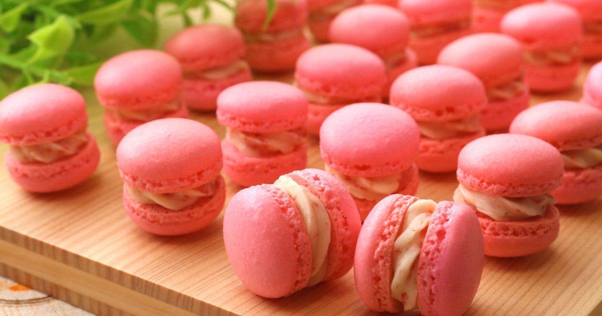 卵1個で36個！いちごチョコミニマカロン by パンダワンタン