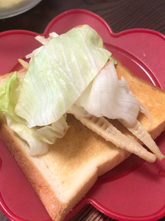 たけのこサラダのオープンサンド-レシピのメイン写真
