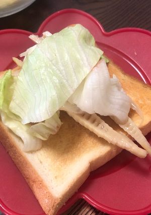たけのこサラダのオープンサンド-レシピのメイン写真