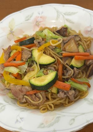 冷蔵庫の残り野菜で♪オイスター焼きそば🥒-レシピのメイン写真