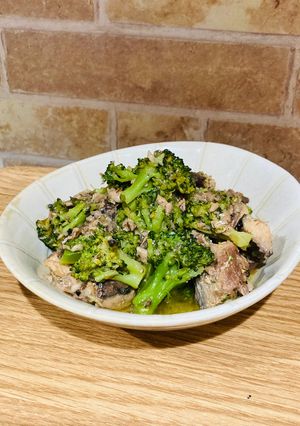 ブロッコリーと鯖の味噌煮缶-レシピのメイン写真