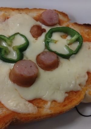 のせて焼くだけっ🩷超簡単🌟ピザトースト☺-レシピのメイン写真