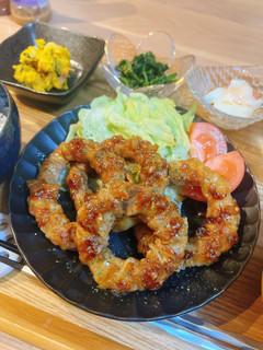 ご飯がすすむ🐾玉ねぎの肉巻き-レシピのメイン写真