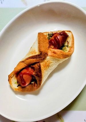 ランチや行楽に！食パンホットドッグ-レシピのメイン写真