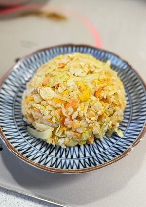 焼き鮭とキャベツの炒飯-レシピのメイン写真
