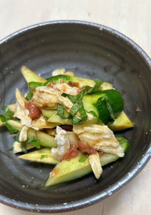 蒸し鶏ときゅうりの梅肉和え-レシピのメイン写真