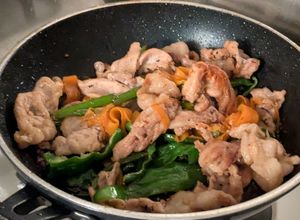 豚肉にんじんピーマンにんにくの芽炒め-レシピのメイン写真