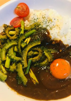 レトルト●アスパラ＆ゴーヤーの玉子カレー-レシピのメイン写真