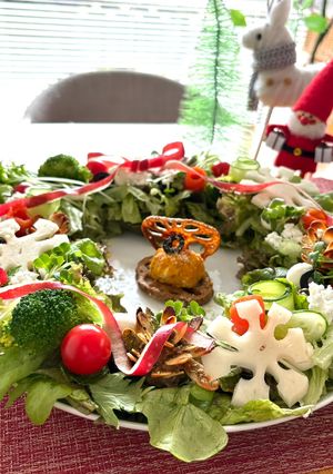 食べて巡る『クリスマス薬膳リースサラダ』-レシピのメイン写真