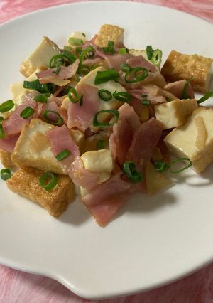厚揚げとにんにくベーコン炒め✨-レシピのメイン写真