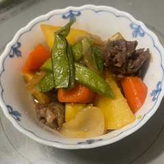 A picture of 簡単　家庭料理✨肉じゃが.