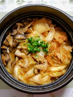 栄養満点!キノコと豚バラ大根キムチ鍋-レシピのメイン写真