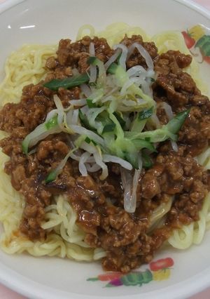 肉みそジャージャーめん★宇都宮学校給食-レシピのメイン写真