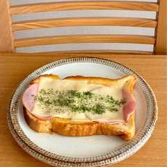 รูปของ 甘くない　ハムとチーズのフレンチトースト