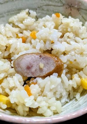 ウインナーとコーンの炊き込みピラフ-レシピのメイン写真