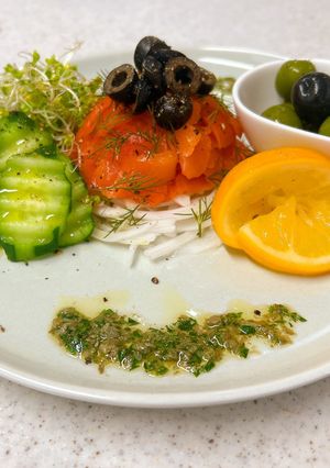 サーモンのカルパッチョ♪ケーパーソース-レシピのメイン写真