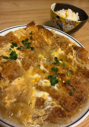 【まるでお店の柔らかさ】絶品トンカツでカツ煮-レシピのメイン写真