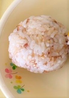 【幼児食】おかかおにぎり-レシピのメイン写真