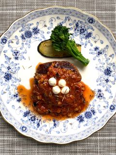 スパイシーハンバーグと茄子のトマトソース-レシピのメイン写真