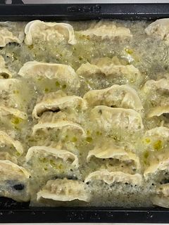 餃子のとろろチーズ焼き!-レシピのメイン写真