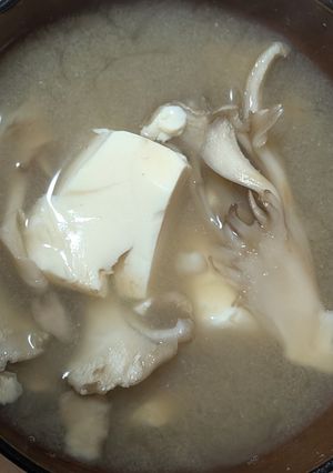 簡単★舞茸と豆腐のお味噌汁-レシピのメイン写真