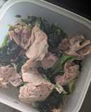 簡単★豚こま肉と冷凍ほうれん草のレンチン