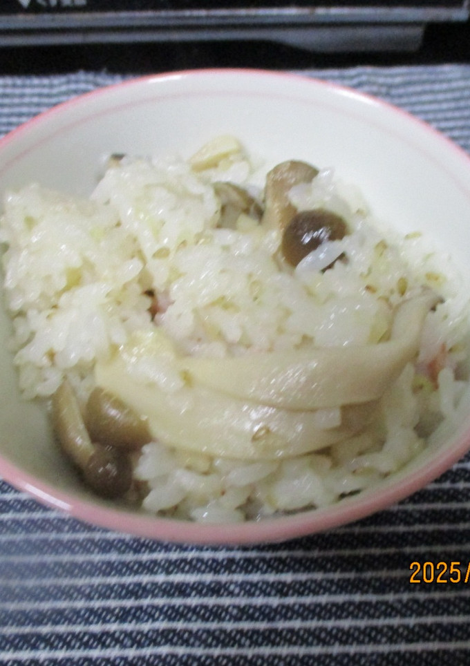 美味♪きのこと紅しょうがの炊き込みご飯😋-レシピのメイン写真