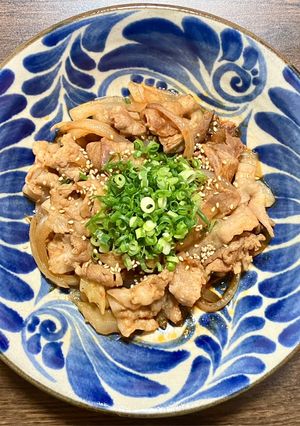 豚バラ肉とセロリと玉ネギの中華炒め-レシピのメイン写真
