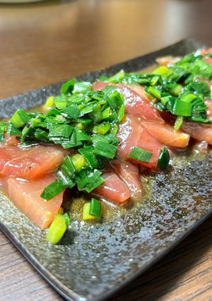 10分で完成！ニラ香る、簡単づけまぐろ-レシピのメイン写真
