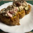 フレンチトーストのポテサラ乗せ