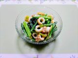 今日の夕飯小松菜と竹輪味噌マヨネーズ和え