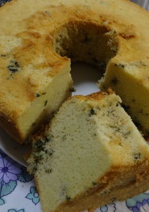 よもぎたっぷりのシフォンケーキ-レシピのメイン写真