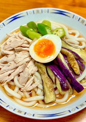 簡単！鶏肉となすとオクラのぶっかけうどん-レシピのメイン写真