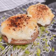 A picture of 椎茸のマッシュポテト詰.
