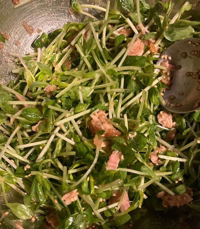 豆苗と梅の和え物-レシピのメイン写真